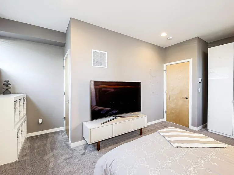 4038 California Ave SW — Photo 21