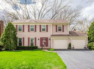 160 Hamilton Ln, Wheaton, IL 60189