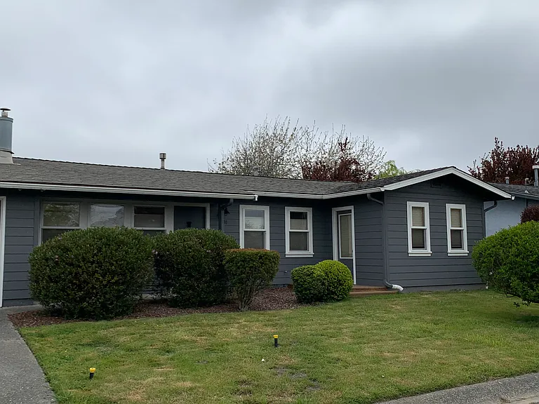 1790 Stromberg Ave — Photo 34