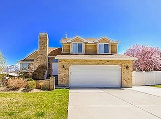 12043 S Bluff View Dr, Sandy, UT 84092