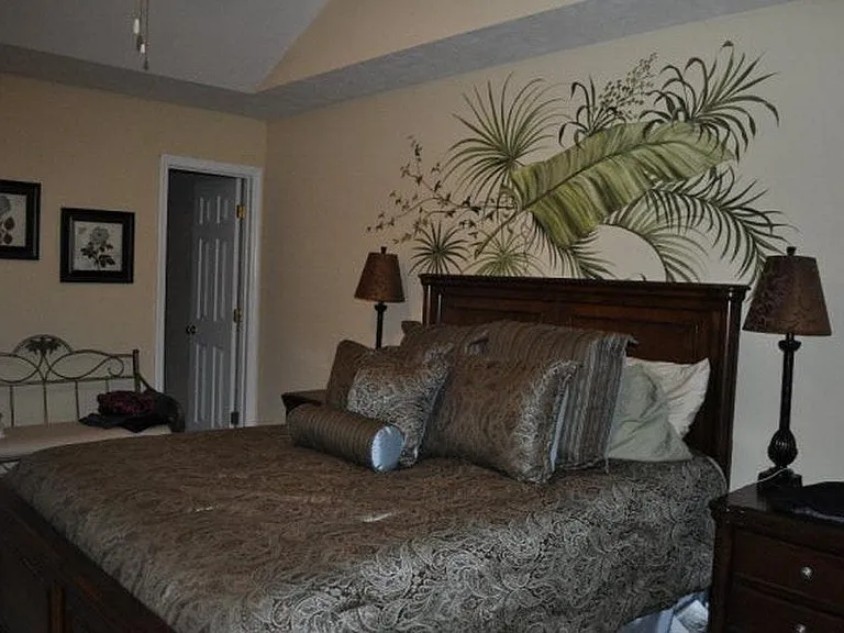 322 Beech Ln — Photo 2