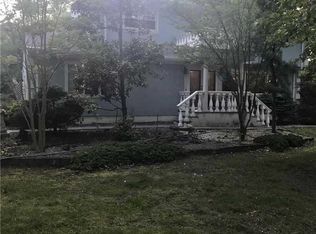 36 Wyandanch Blvd, Smithtown, NY 11787