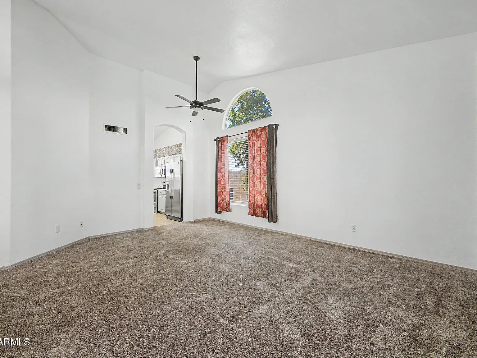 3 bed, 2.0 bath, 1589 sqft, $2,595 — Photo 4