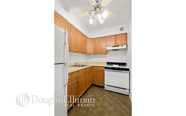 Rented by Douglas Elliman | media 4