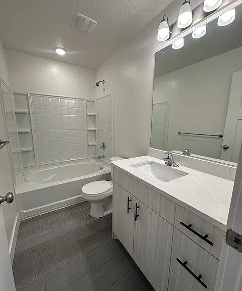 535 W 1110 N — Photo 18