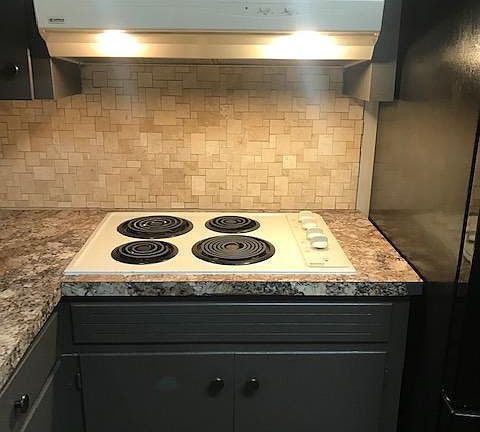 4th image of 4917 Candlewick Ln