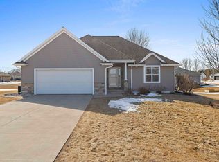 265 Northbrook Rd, Luxemburg, WI 54217