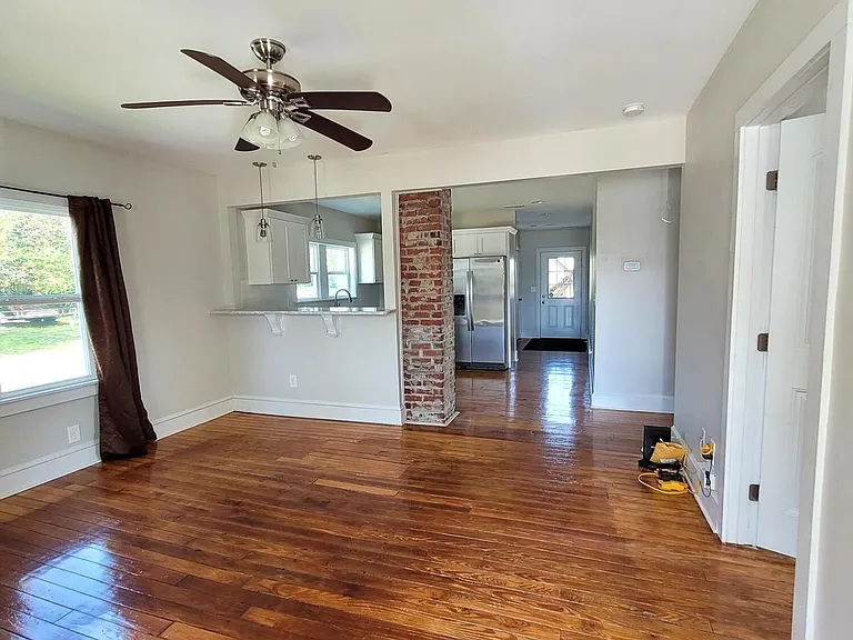 321 Bledsoe Ave — Photo 4