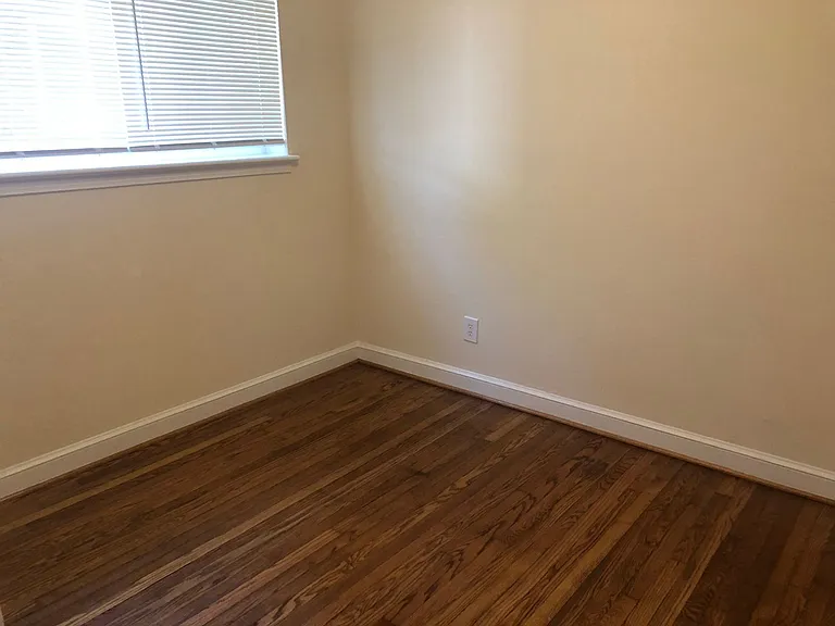 8806 Bradford Rd. — Photo 8