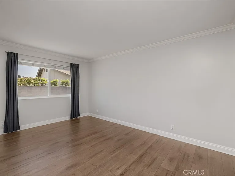 2336 La Linda Pl — Photo 22