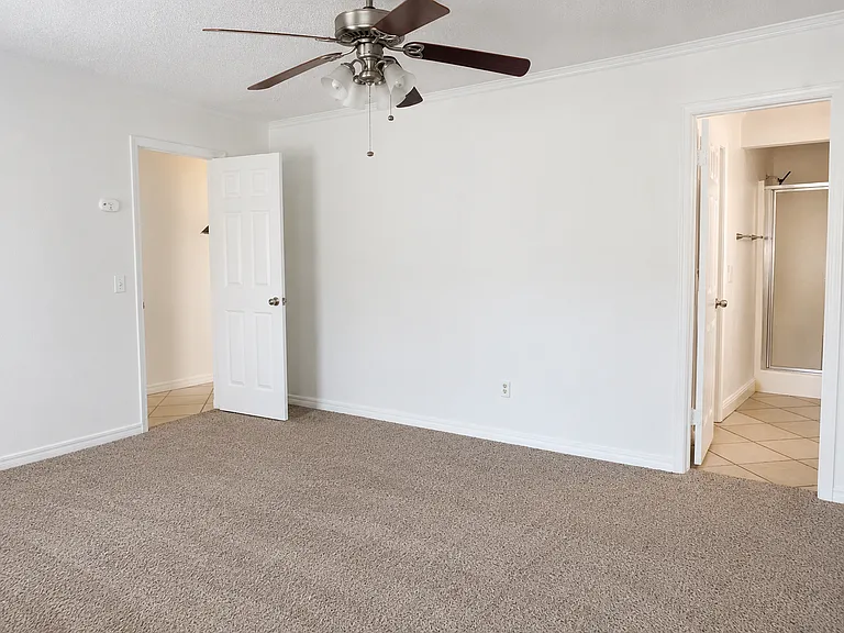 1724 Lionsgate Cir — Photo 12