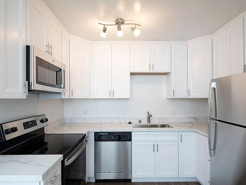1st image of 1068 Hornblend St #C