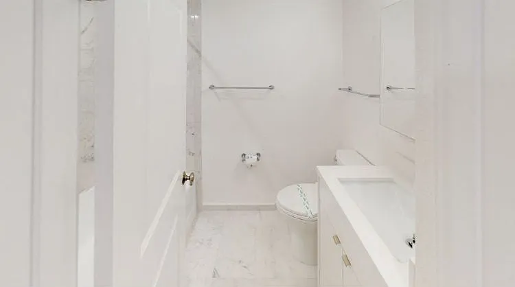 2200 Jackson St — Photo 23