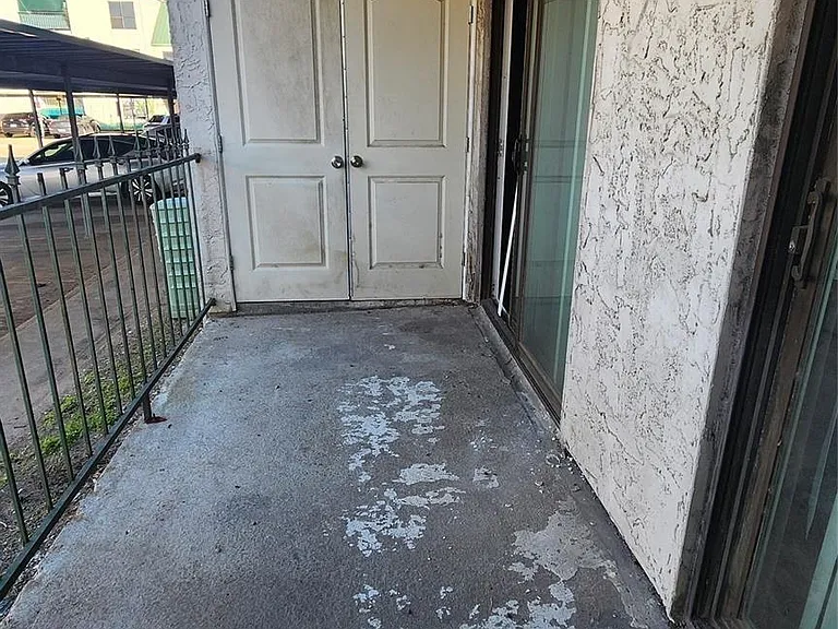 2818 S Bartell Dr #7 — Photo 8