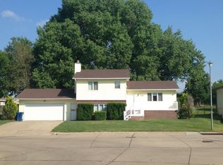 4331 Palamino Rd, Kearney, NE 68845