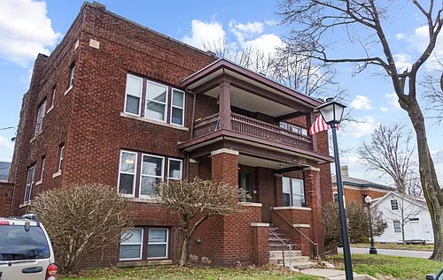 1102 Rockhill St Photo 1