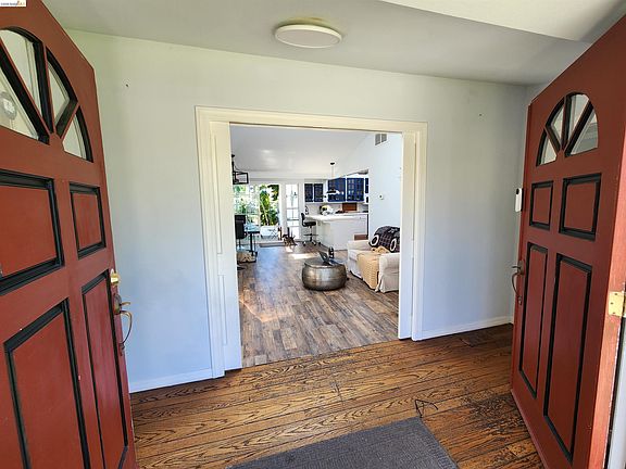 3rd image of 21 Monte Vista Ave