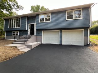 26 Finch Rd, Wolcott, CT 06716