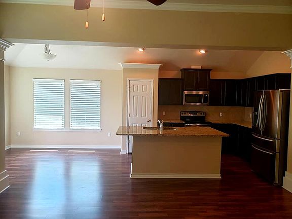3rd image of 2906 Masterson Dr