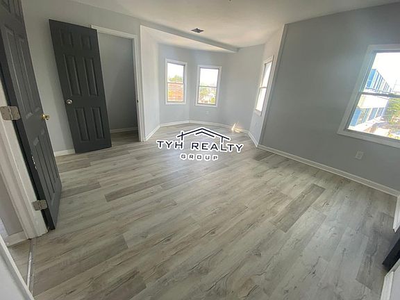 3rd image of 429 S 12th St Floor 3