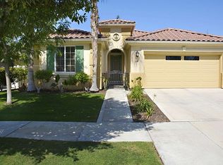 305 Ruthon Dr, Bakersfield, CA 93312