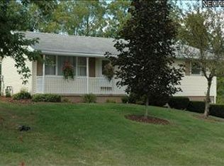 3320 Lakewood Dr, Zanesville, OH 43701
