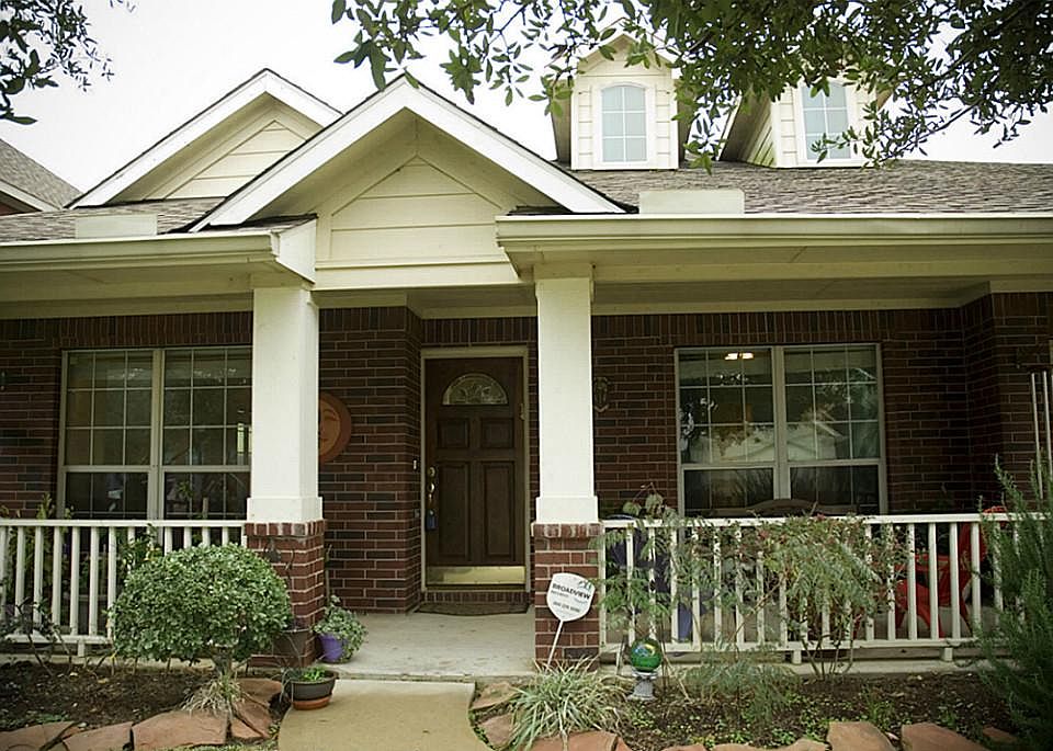 1st image of 8410 Redbrook Dr