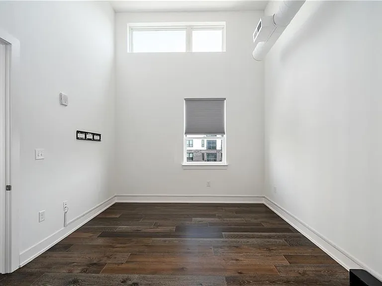 775 Juniper St NE #605 — Photo 9