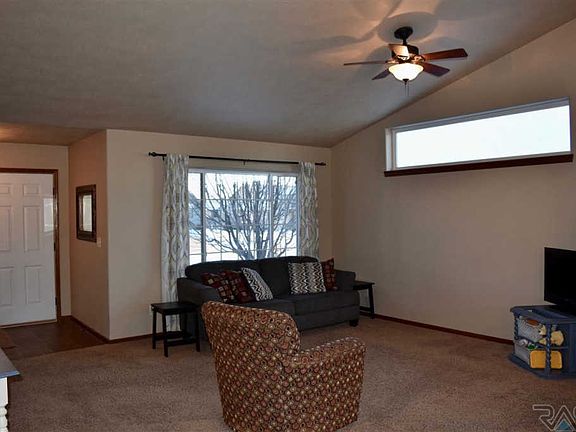 4th image of 801 Brannon Dr