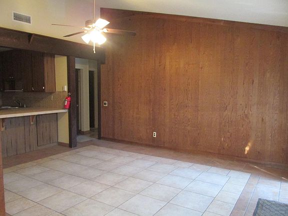 4th image of 5348 College Oak Dr
