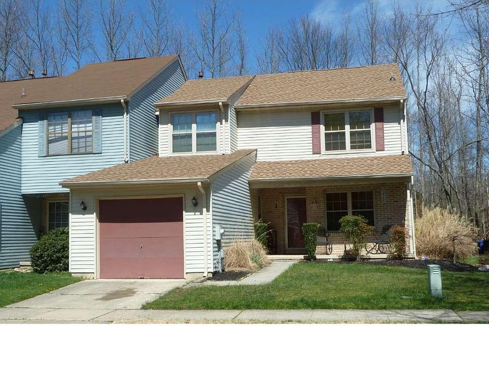 2nd image of 1 Stanwood Ct