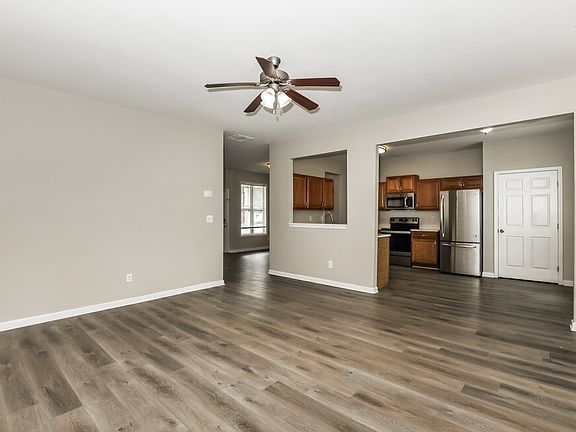 5th image of 1456 Arbor Place Dr