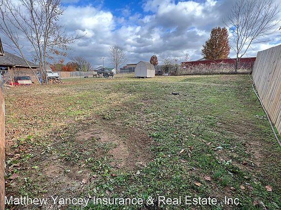 2nd image of 1315 Flat Rock Dr