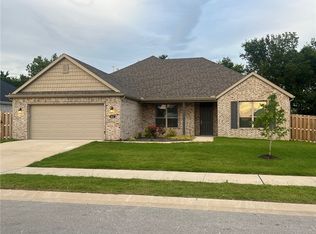 441 Aster St, Centerton, AR 72719