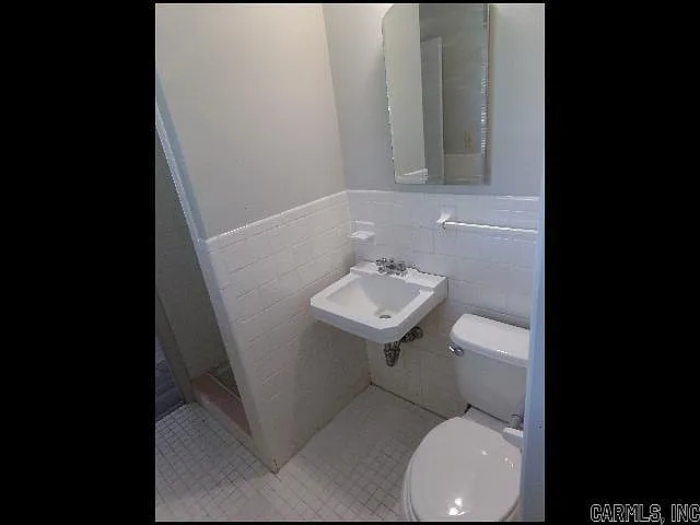 701 N Buchanan St — Photo 14