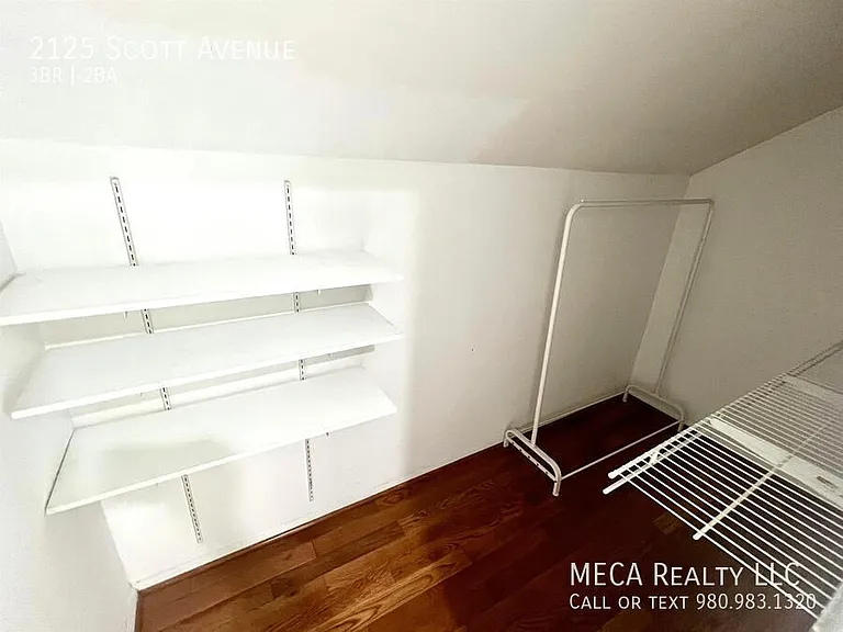 2125 Scott Ave — Photo 22