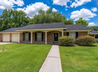 1045 Chatwood Dr, Beaumont, TX 77706