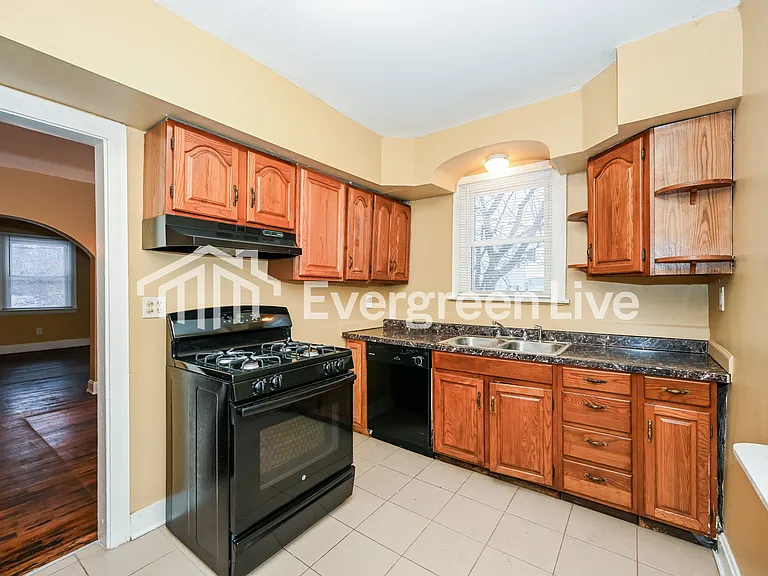 7052 Clovernook Ave — Photo 5