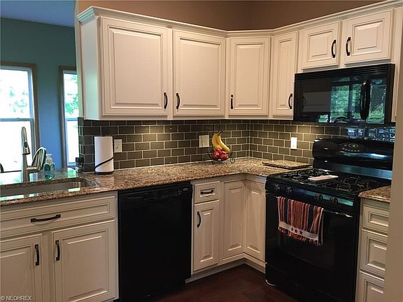 3rd image of 31884 Pondside Dr