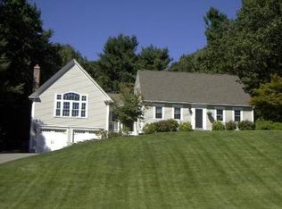 13 Hycrest Rd, Charlton, MA 01507