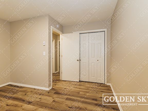 5th image of 115 S Keystone Cir