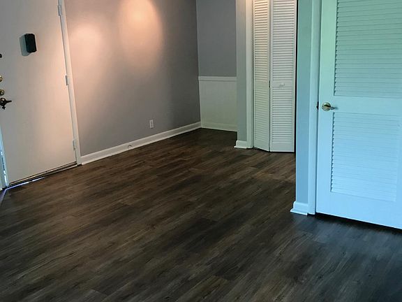 Living room with new flooring!!