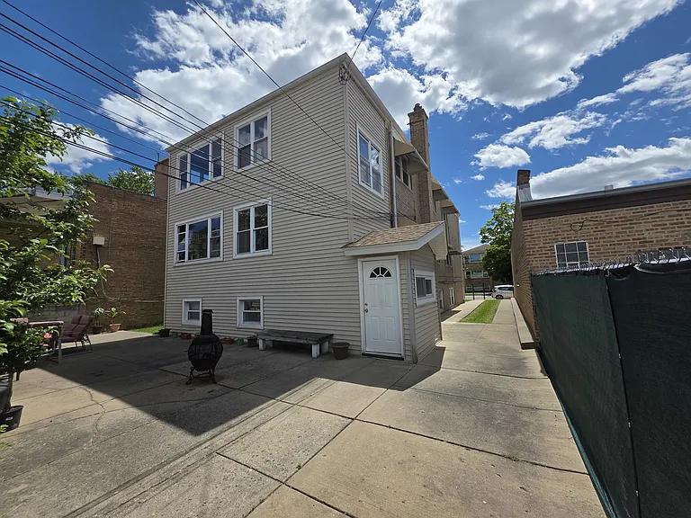 6510 W Higgins Ave #2 — Photo 46