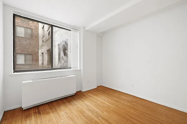 Rented by J PRESTON AND ASSOCIATES INC | media 35