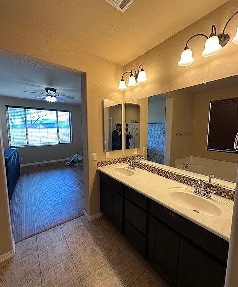 147 E Carob Dr — Photo 11