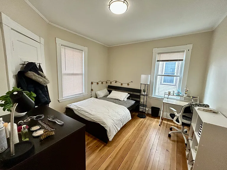11 Harold St #1 — Photo 8