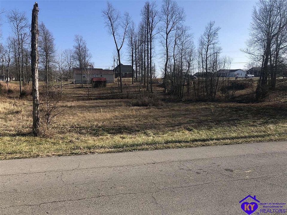 2nd image of 112 Michael Ln
