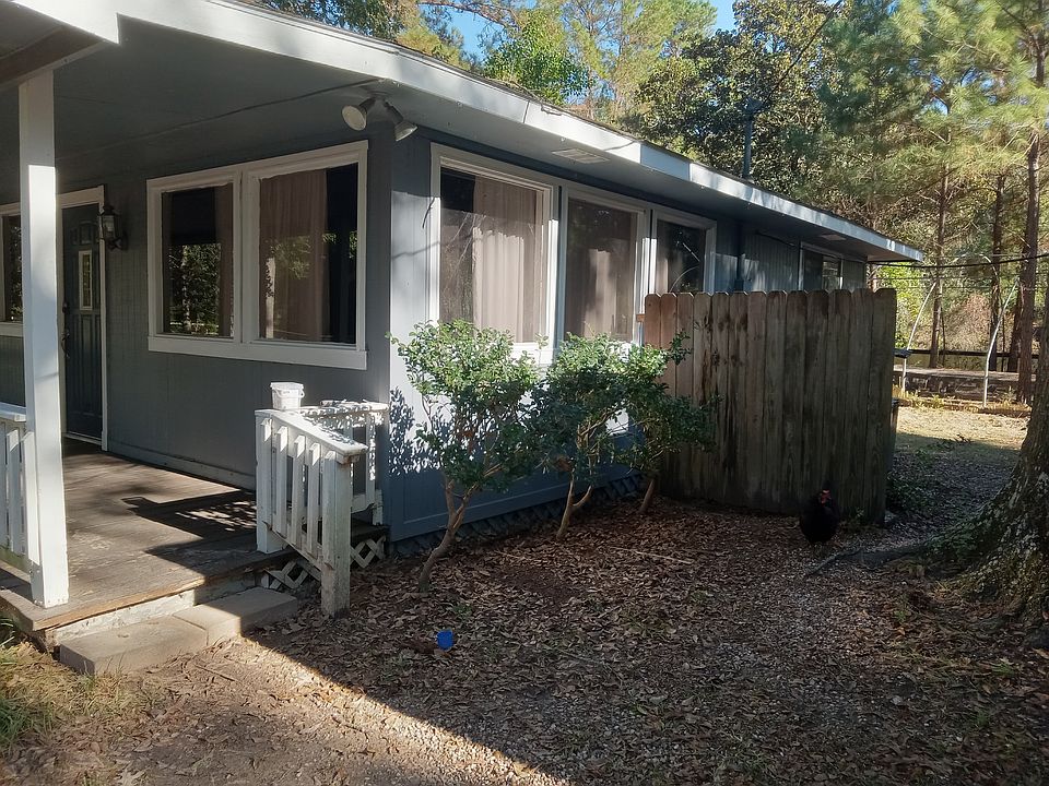 1st image of 414 Skylark Cir