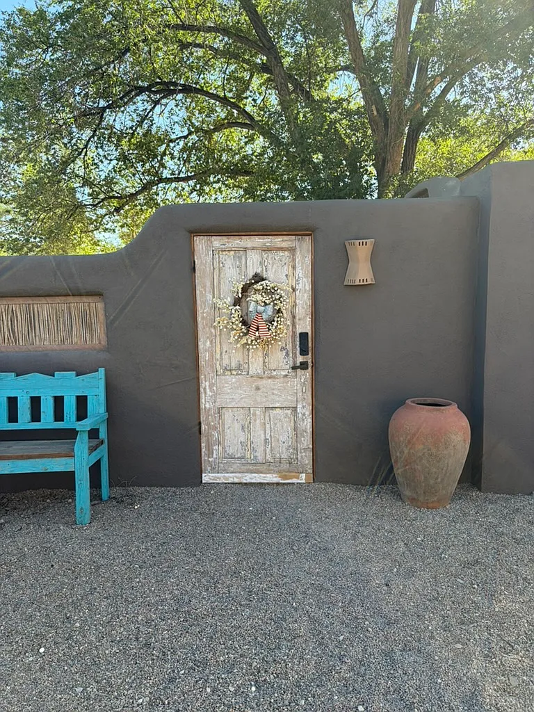 2 bed, 1200 sqft, $2,800 — Photo 2