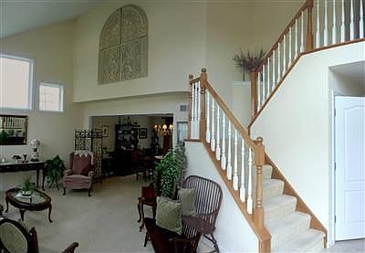 4th image of 2245 Hawes Dr